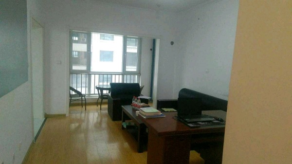 鶴壁CBD中心金融大廈配樓，商住兩用 可租可售新區??淇河邊金融大廈財富公館18樓∕24樓,61㎡。